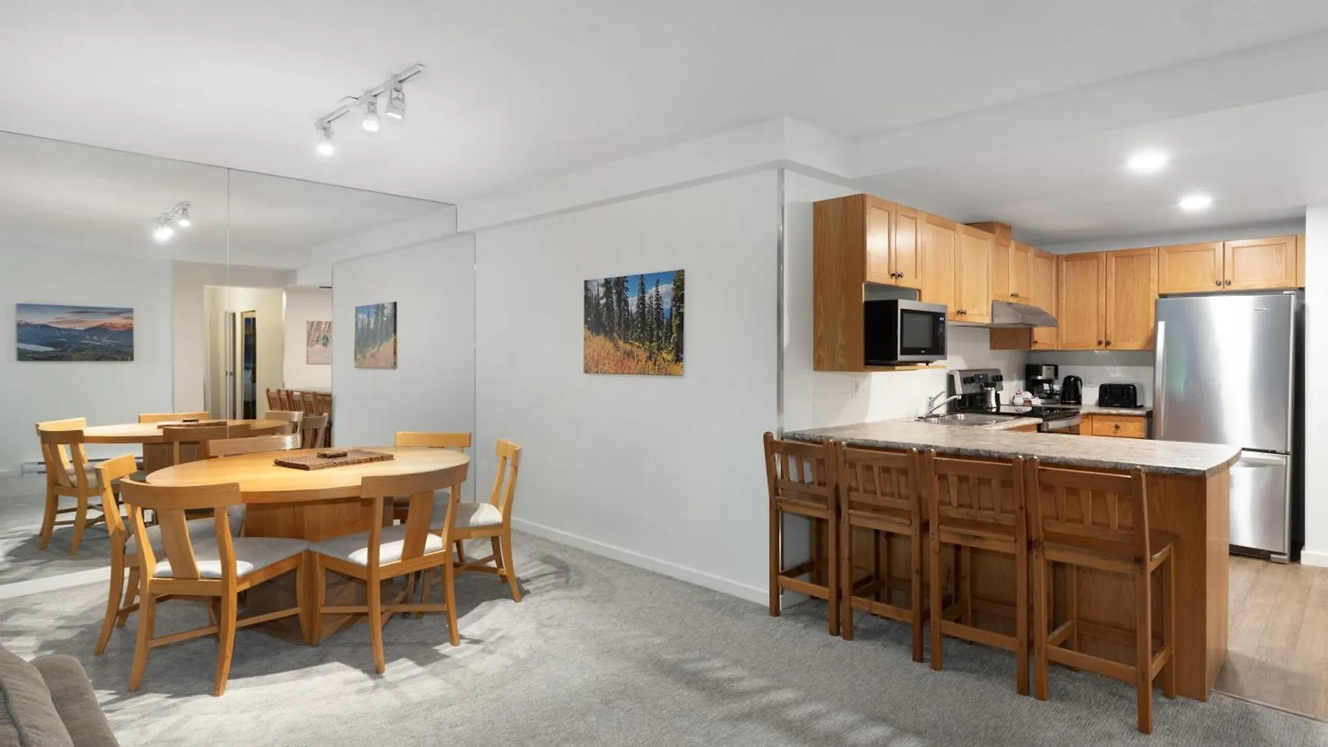 The Woodrun Lodge By Whiski Jack Whistler Apartment
