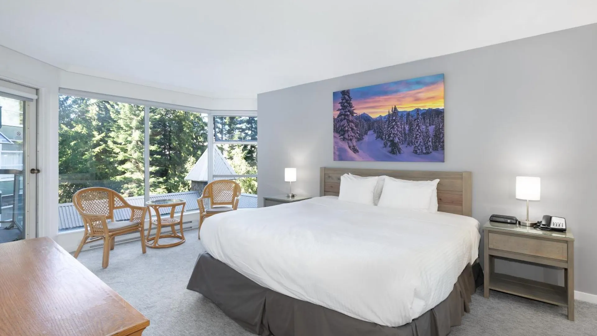 The Woodrun Lodge By Whiski Jack Whistler Canada