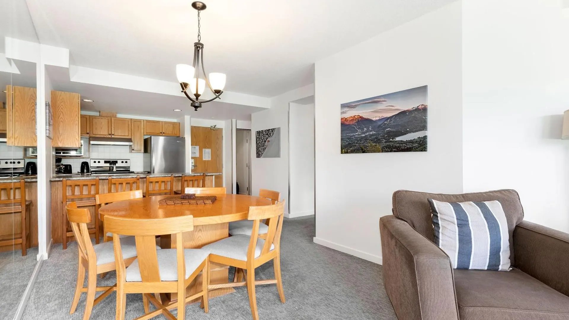 Apartment The Woodrun Lodge By Whiski Jack Whistler Canada