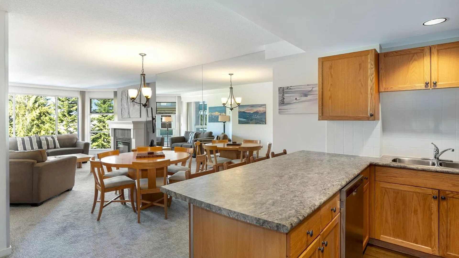 The Woodrun Lodge By Whiski Jack Whistler Apartment